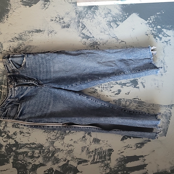 Side-Zipper High Rise Jeans - Picture 5 of 10